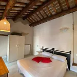 Apartment Incastrum - La Soffitta In Centro
