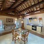 Apartment Incastrum - La Soffitta In Centro *