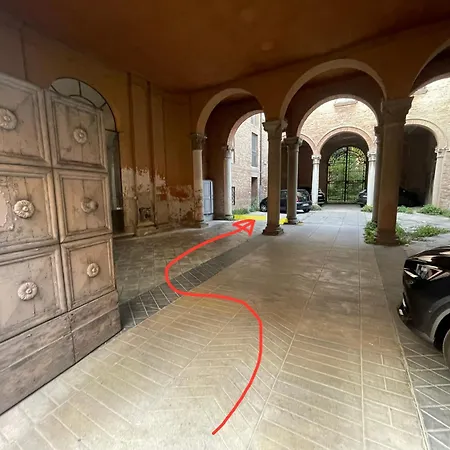 Incastrum - La Soffitta In Centro Ferrara