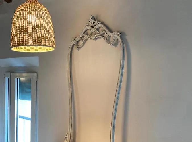 Apartament Incastrum - La Soffitta In Centro *